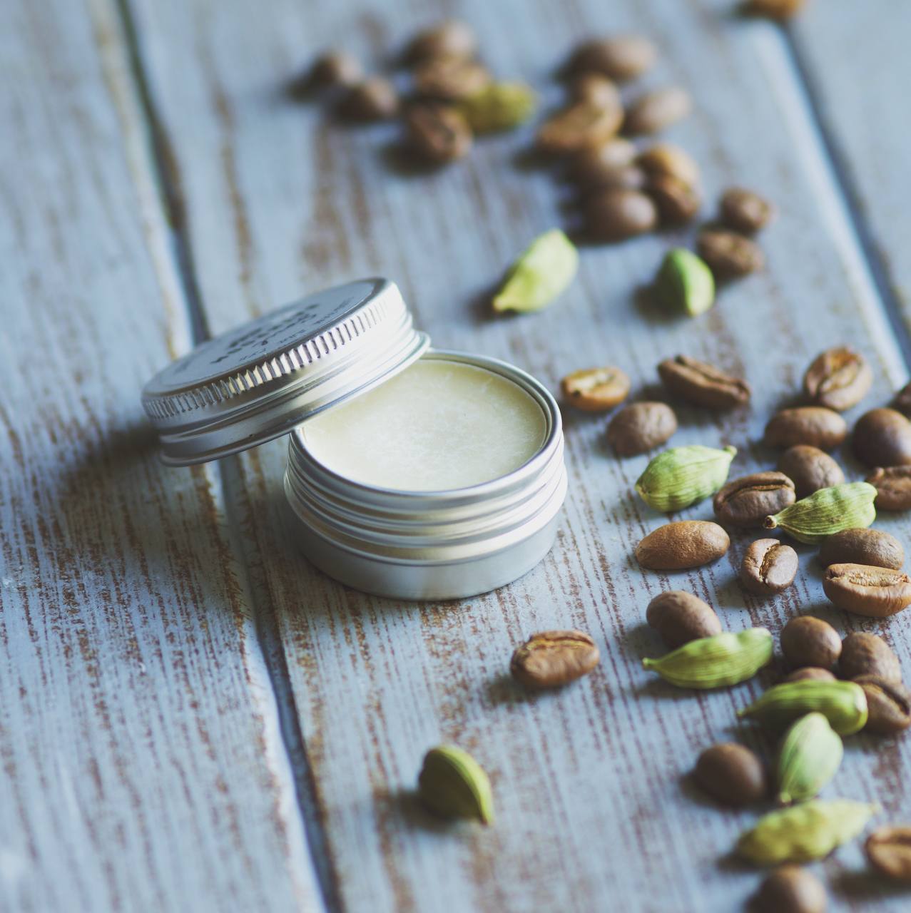 Бальзам для губ "Кофе и кардамон"