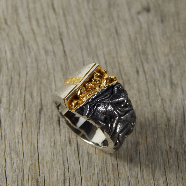 Серебряное  кольцо с позолотой