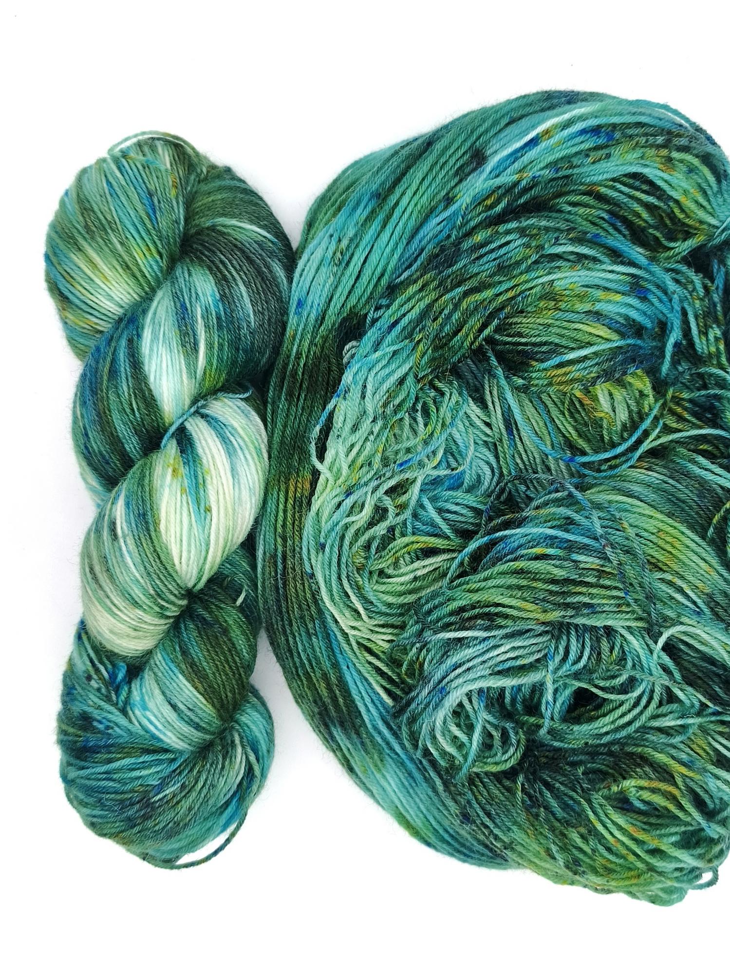 Пряжа ручного окрашивания, 100 гр/420 м, 75% меринос, 25% ПА, 10420