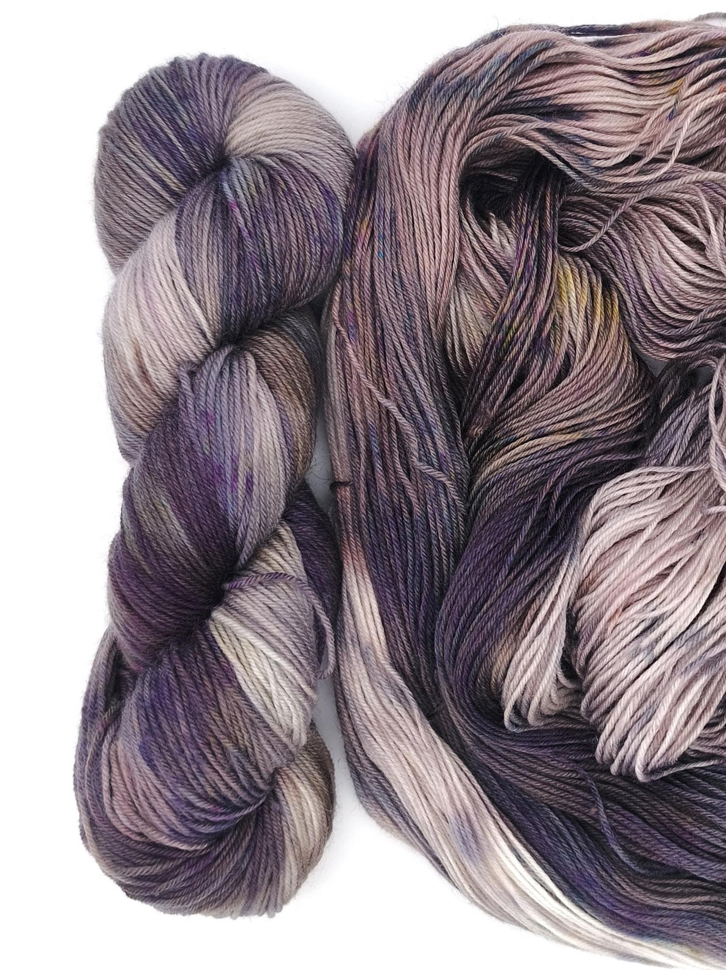 Пряжа ручного окрашивания, 100 гр/420 м, 75% меринос, 25% ПА, 40420