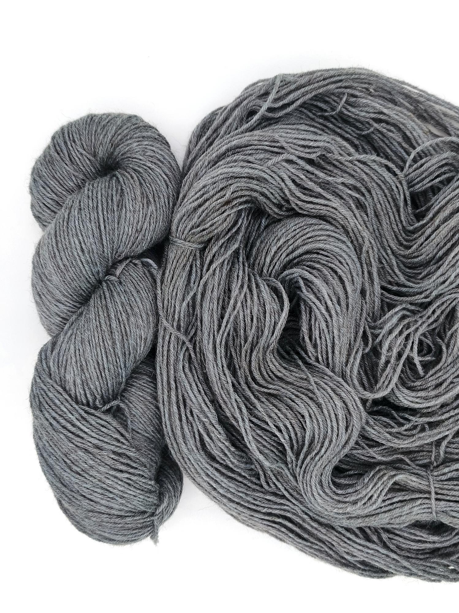 Пряжа ручного окрашивания, 100 гр/420 м, 75% меринос, 25% ПА, 64420