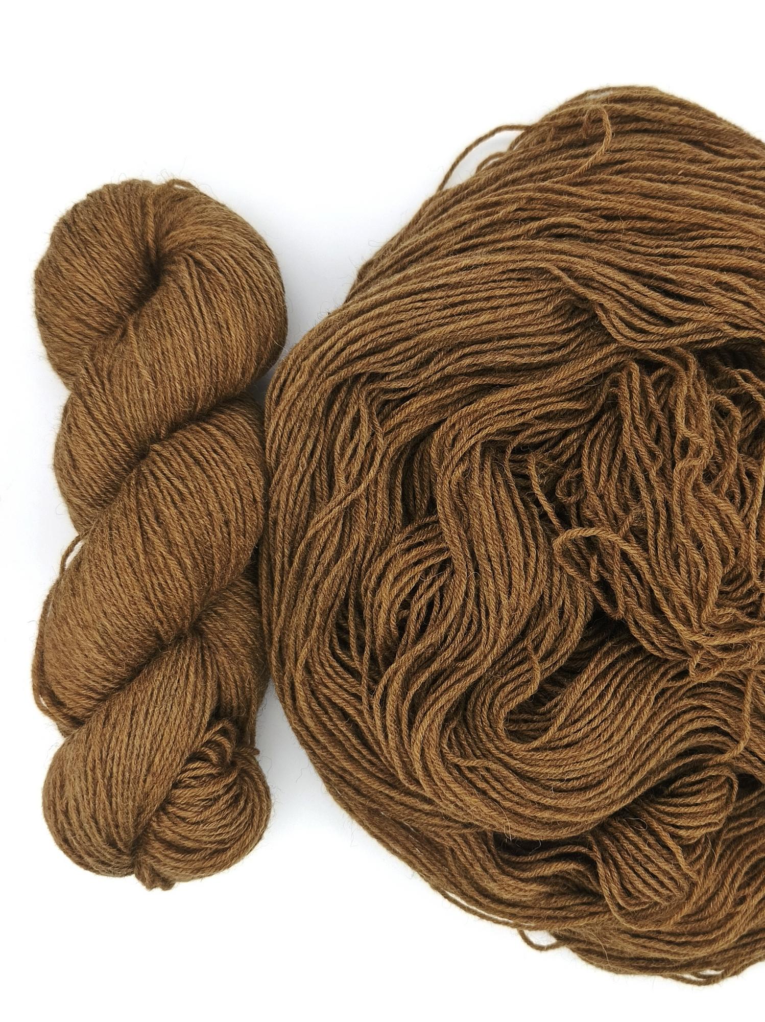 Пряжа ручного окрашивания, 100 гр/420 м, 75% меринос, 25% ПА, 67420