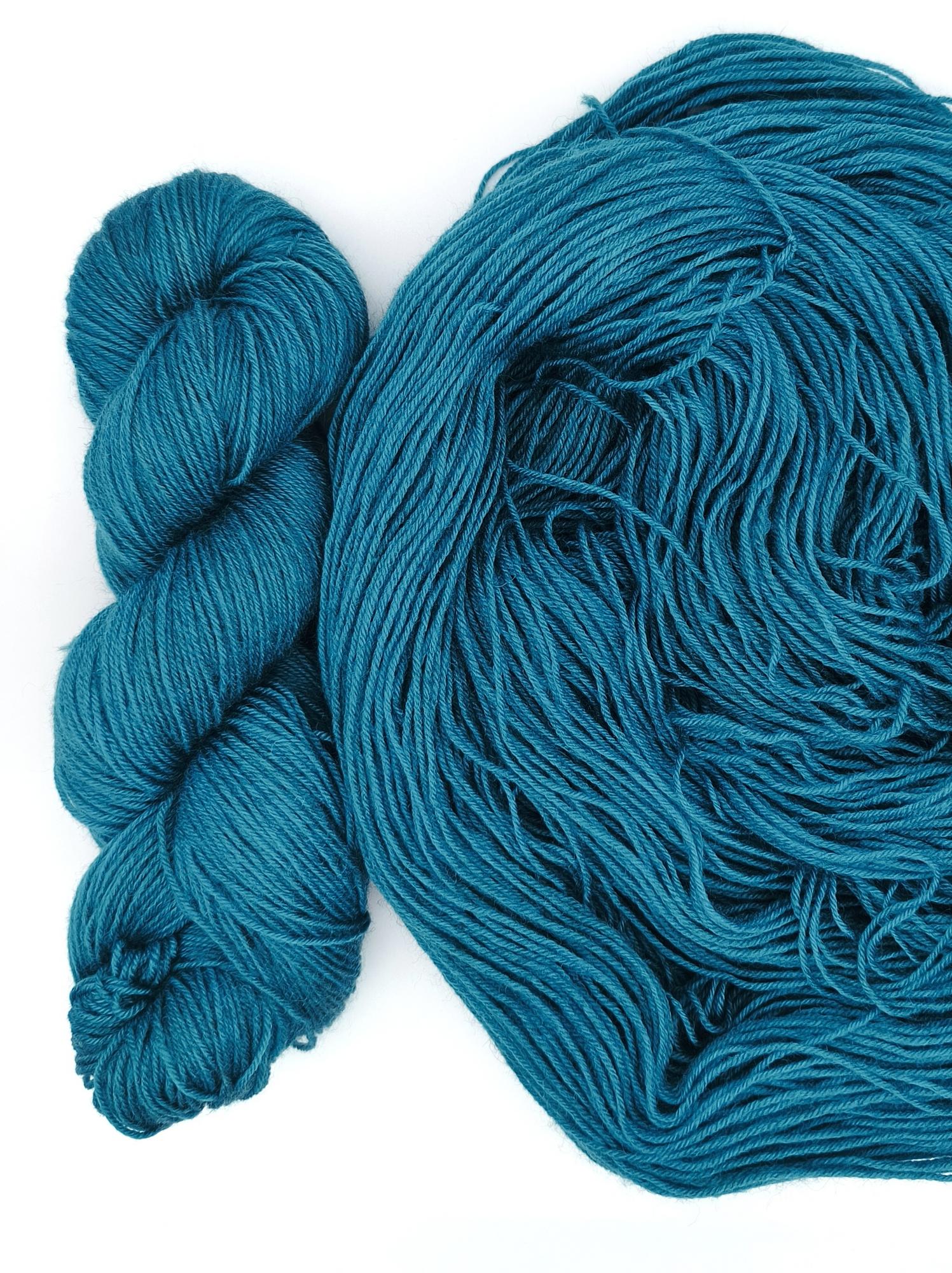 Пряжа ручного окрашивания, 100 гр/420 м, 75% меринос, 25% ПА, 71420