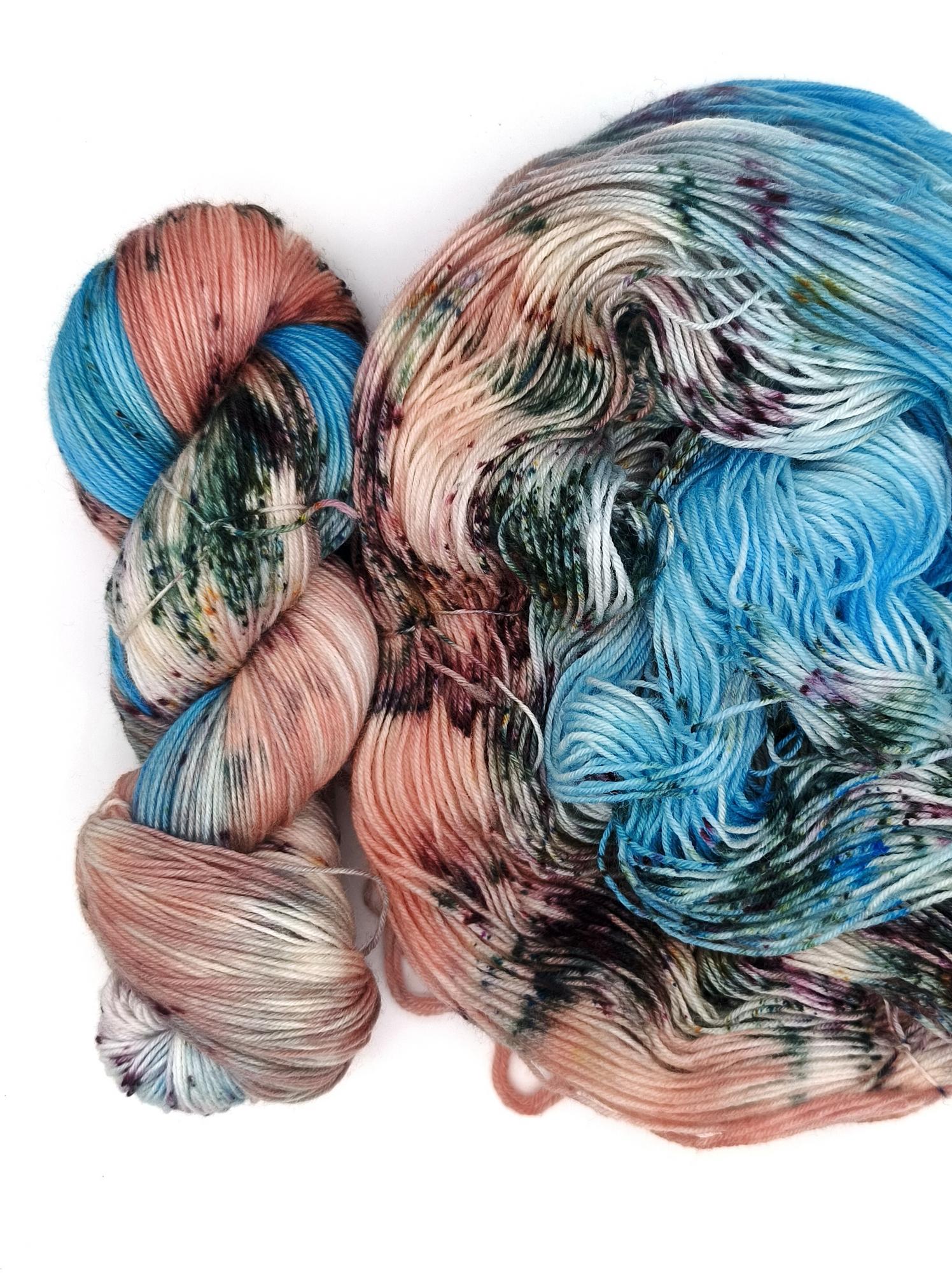 Пряжа ручного окрашивания, 100 гр/420 м, 75% меринос, 25% ПА, 23420