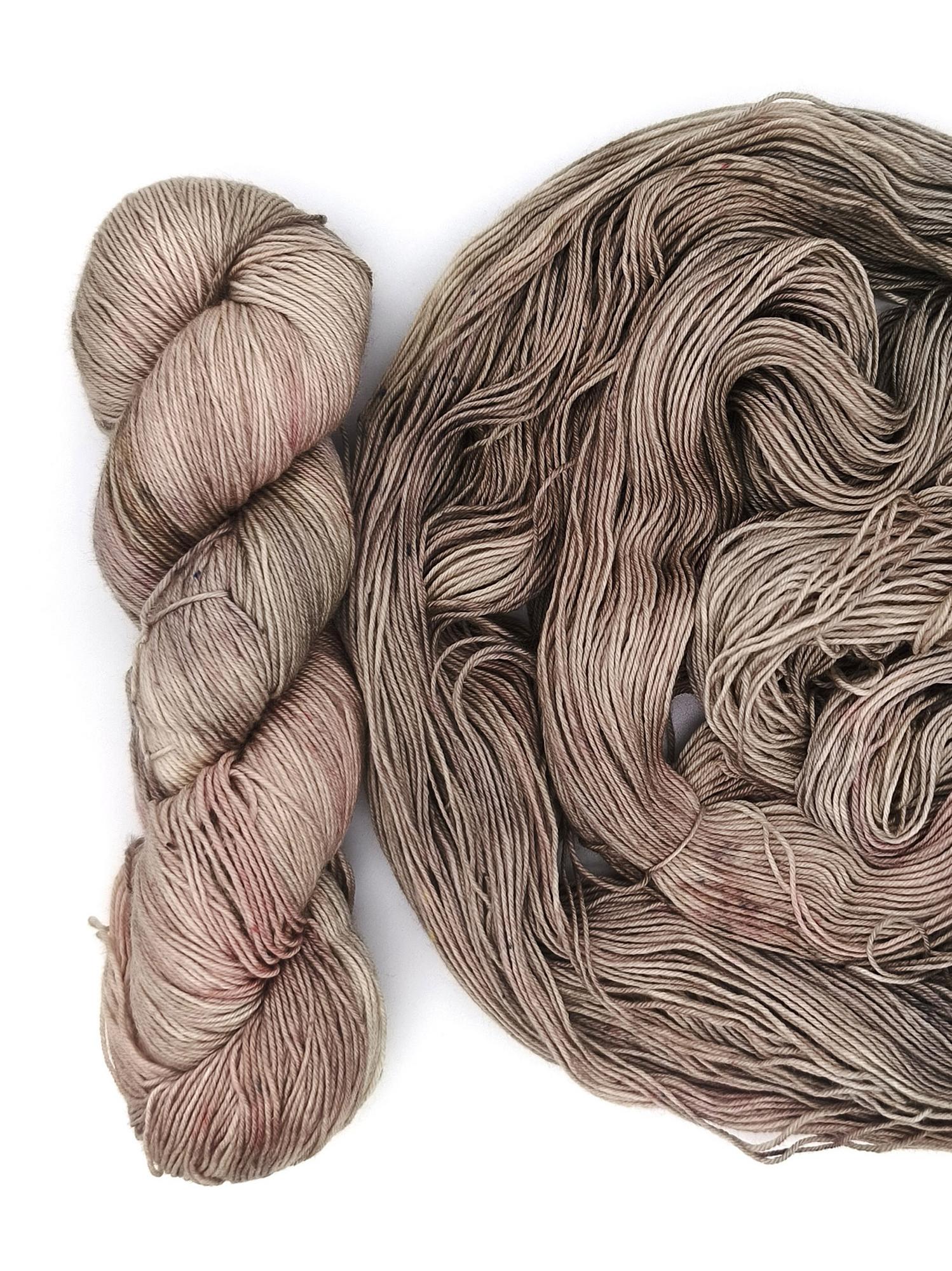 Меринос 19 мкн 75%, нейлон 25%, 100 гр/400 м, 93400