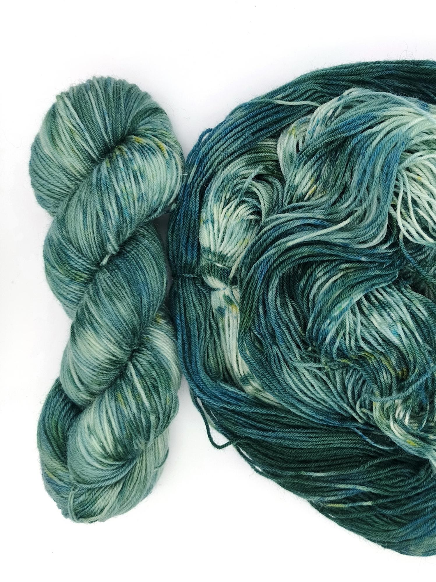 Пряжа ручного окрашивания, 100 гр/420 м, 75% меринос, 25% ПА, 4420