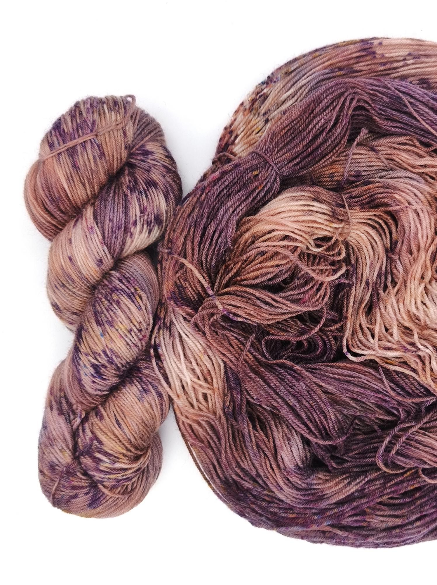 Пряжа ручного окрашивания, 100 гр/420 м, 75% меринос, 25% ПА, 34420