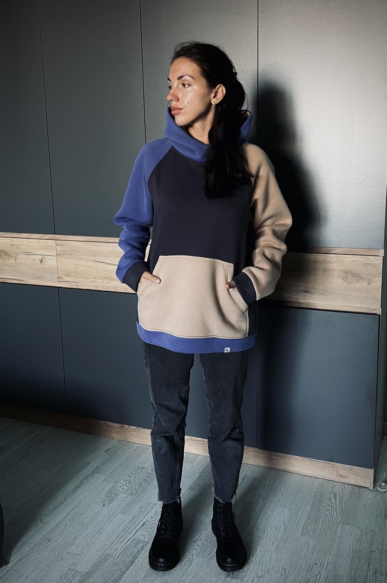 Толстовка "ЛИЛА" Colorblock c начесом с велюр эффектом
