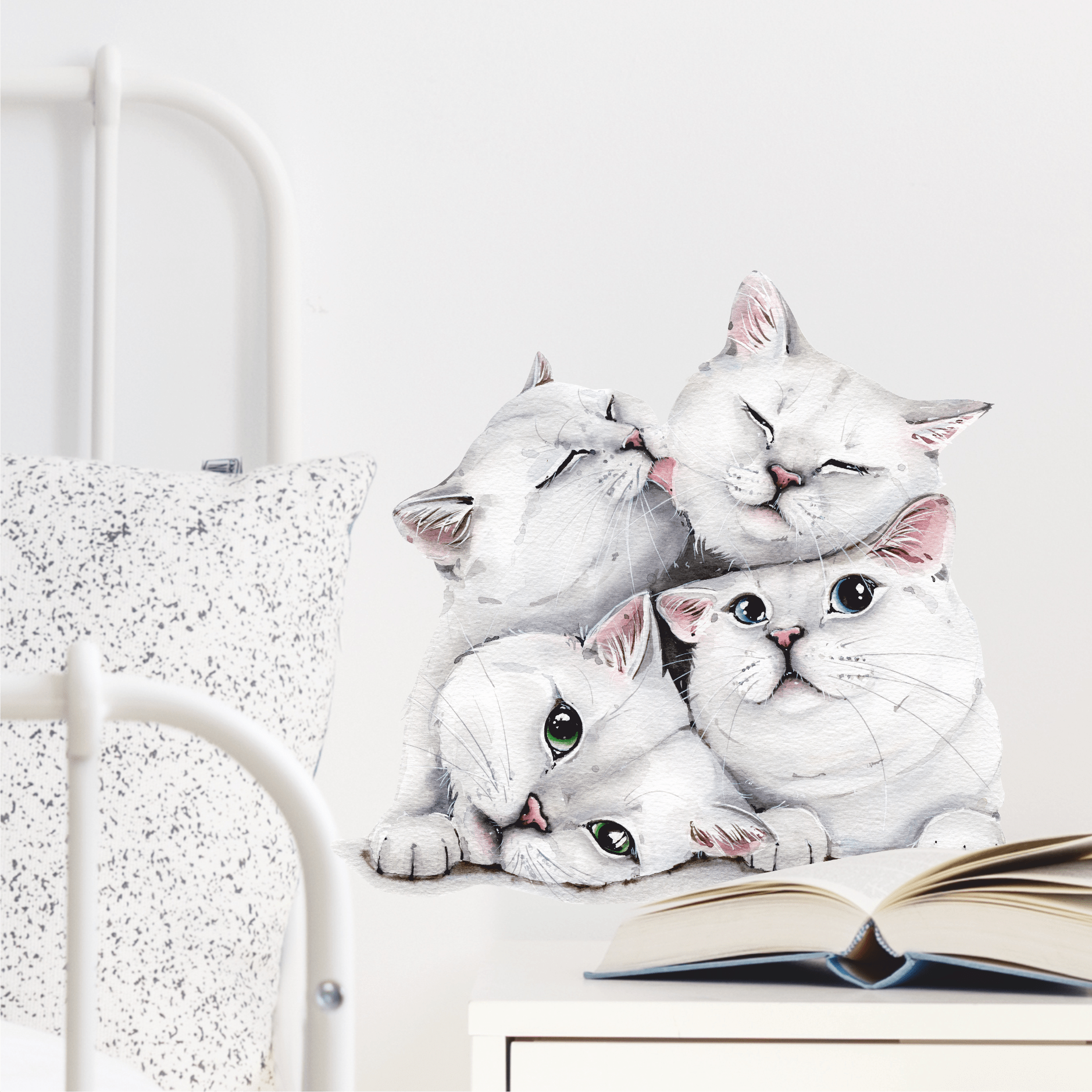 Наклейка на стену "КОТИКИ"