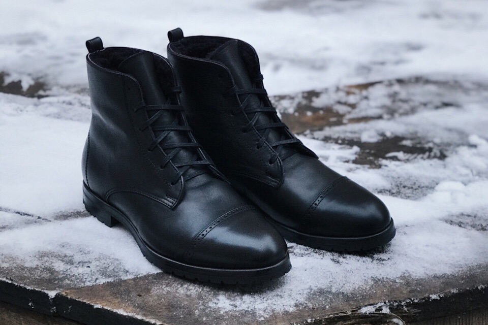 Ботинки на резиновой подошве