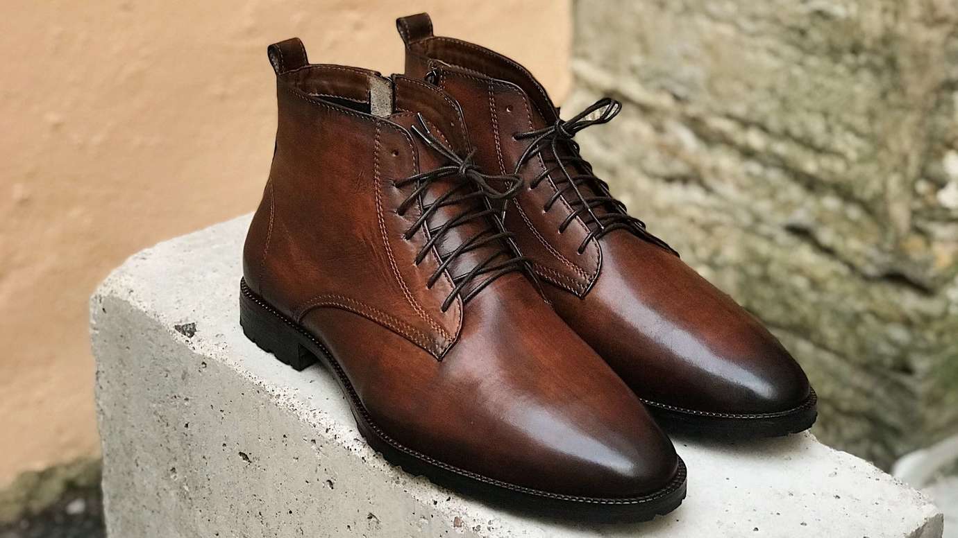 Классические ботинки с патиной