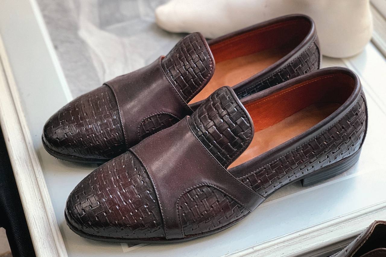 Лоферы из плетеной кожи
