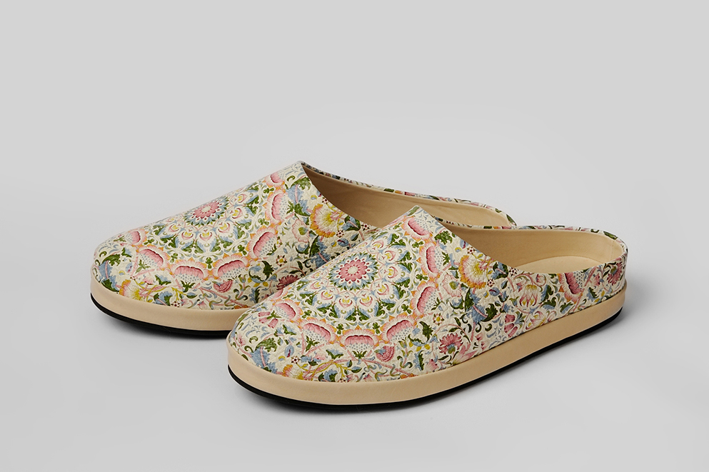 Женские клоги/тапочки "Бесконечность бытия" р 37