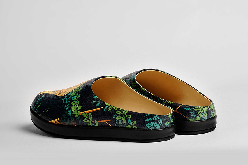 Женские клоги/тапочки из кожи «Из леса Единорог»