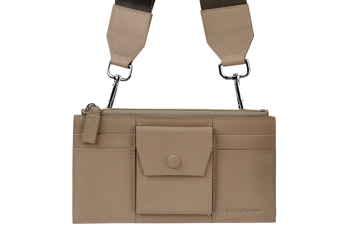 Сумка через плечо серого цвета