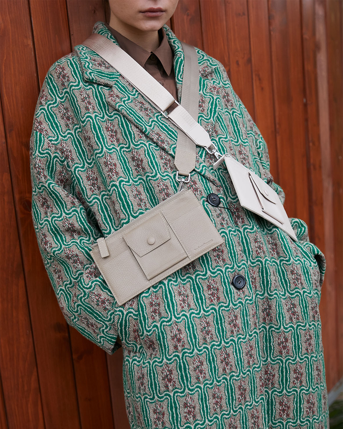 Сумка через плечо черного цвета