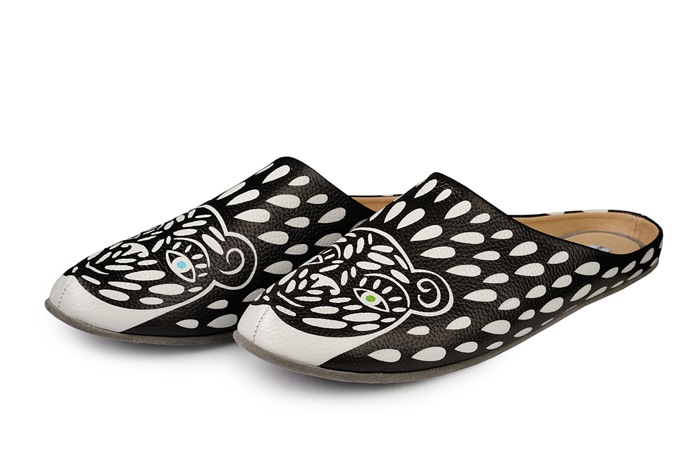 Мужские кожаные  мужские тапочки  "Мишка очень любит мед" р.44