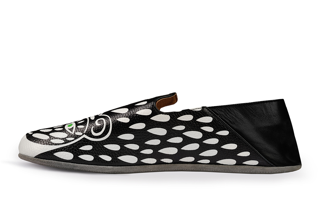 Мужские кожаные тапочки "Мишка очень любит мед" р.44