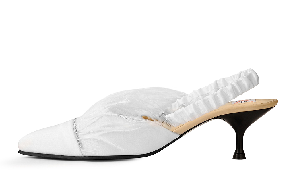 Мюли из шелка белые  "Всего секунда"