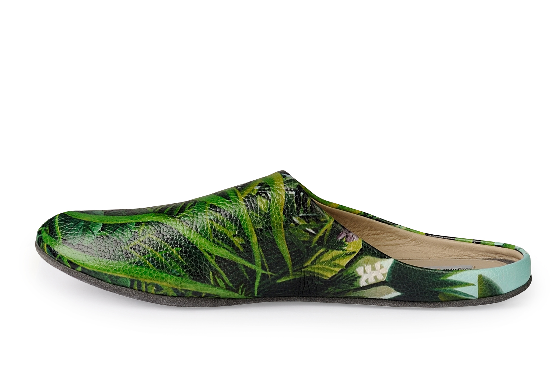 Мужские тапочки из кожи  «Нападение ягуара на лошадь»