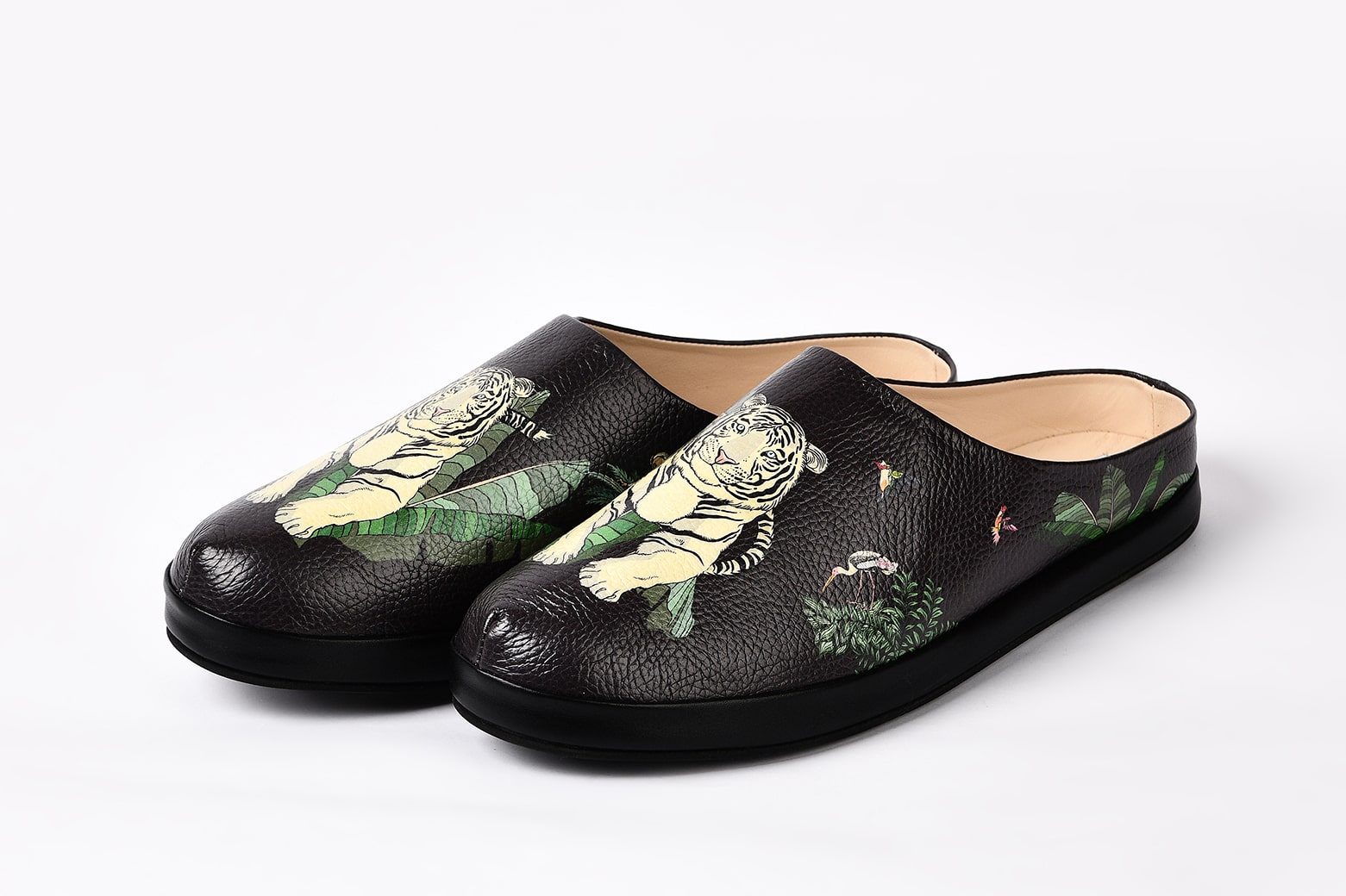 Женские клоги/тапочки из кожи "Бенгальский тигр"