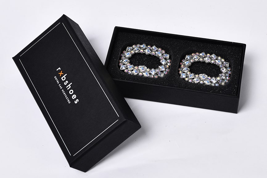 Броши для обуви