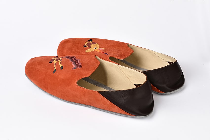 Мужские тапочки из замши"Жираф-единорог"