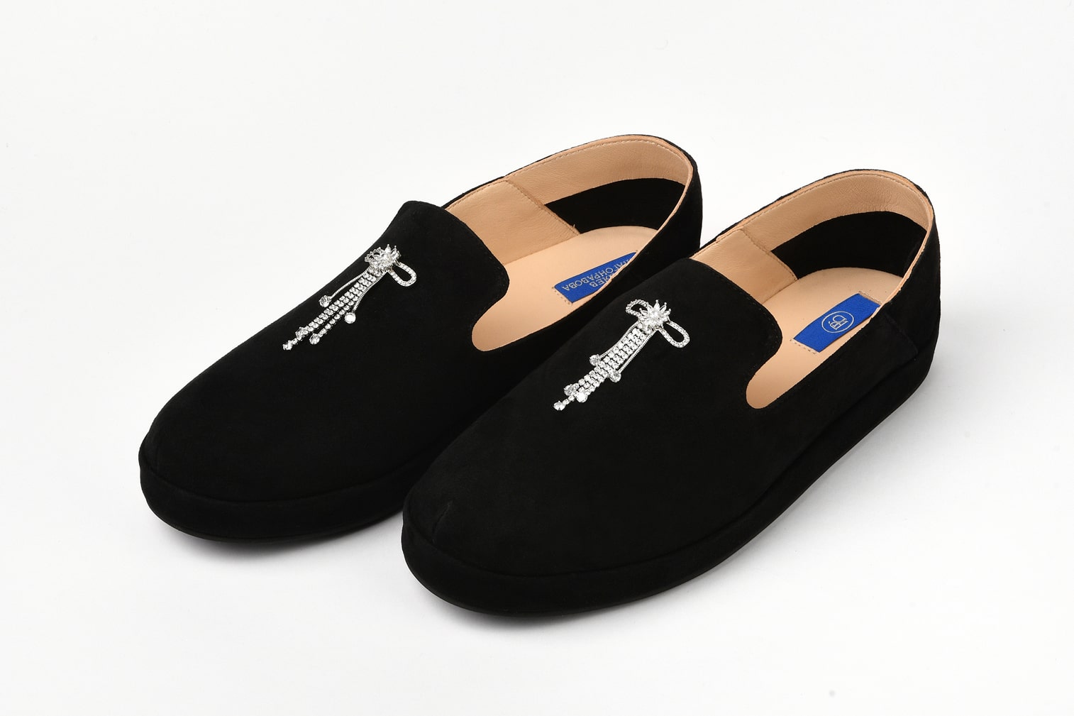 Слипоны из замши черные с брошью бантик