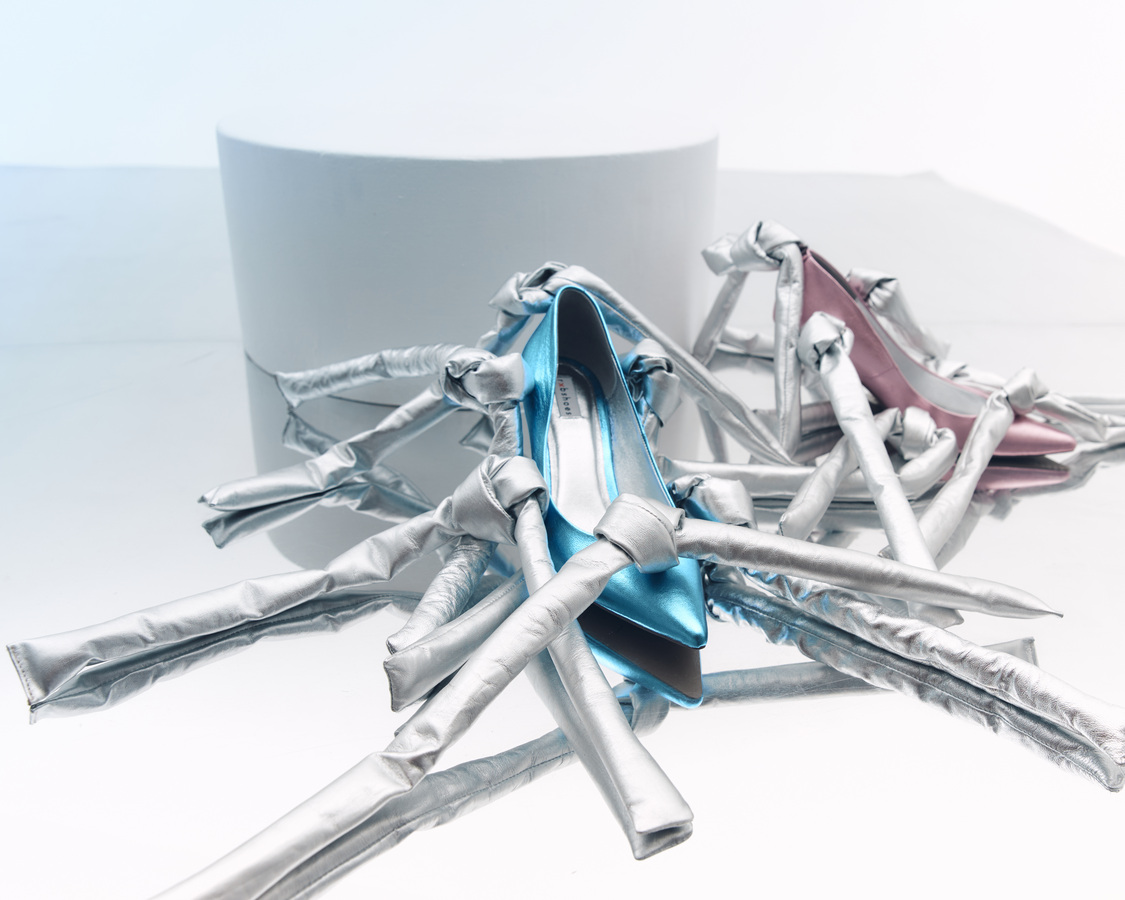 Туфли из  кожи с объемными завязками на заказ | Haute Couture