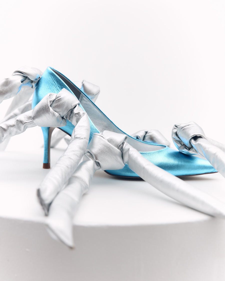 Туфли из  кожи с объемными завязками на заказ | Haute Couture