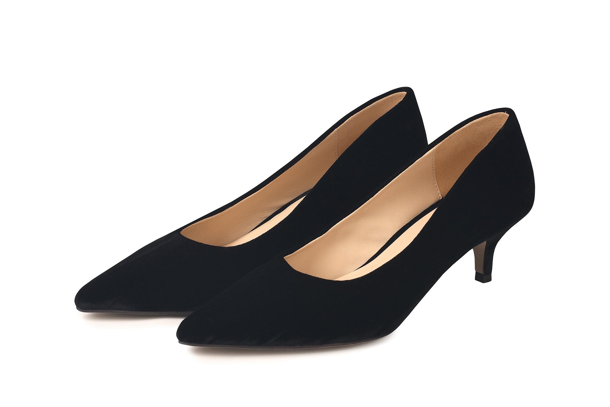 Туфли из бархата черные "Мира"