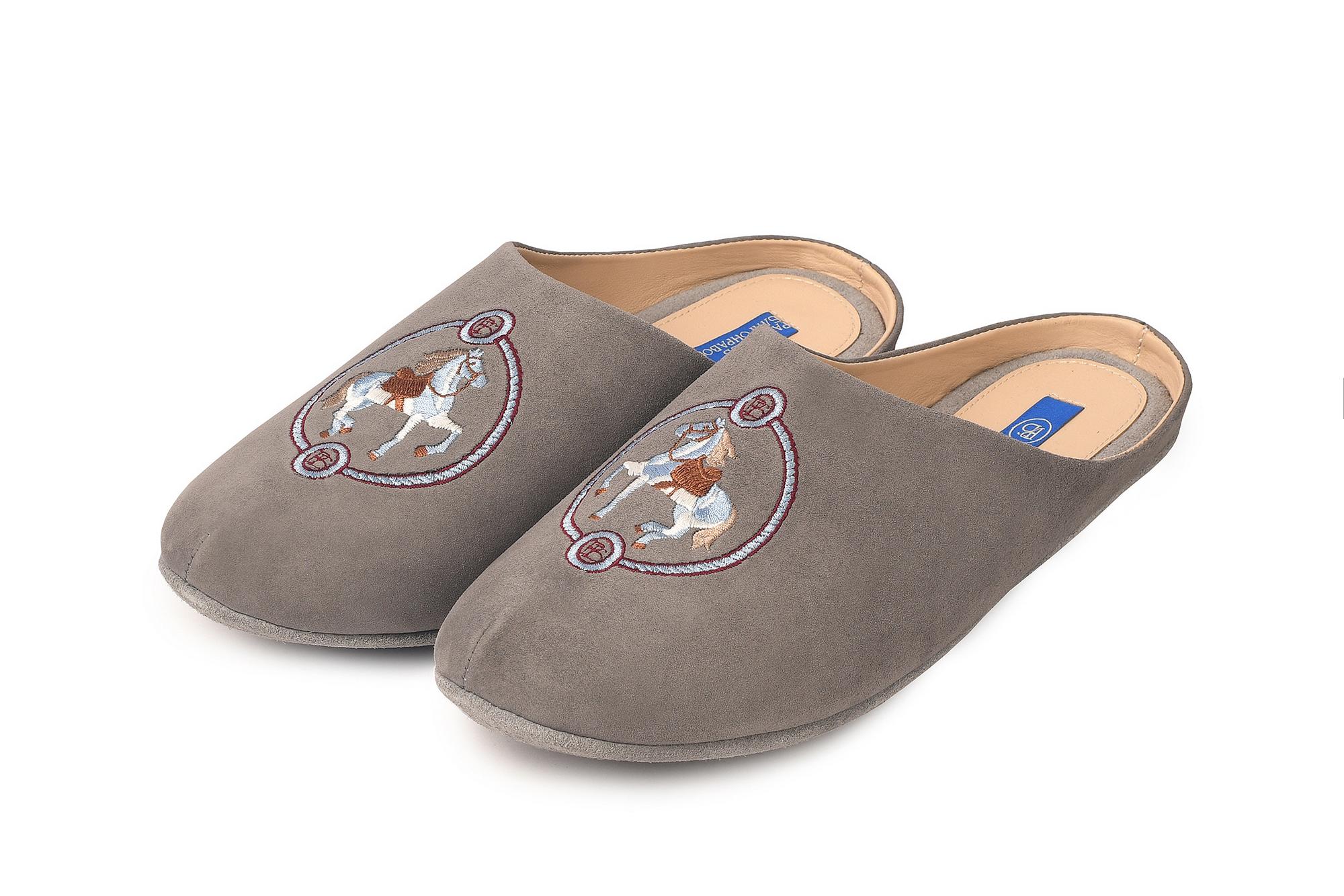 Мужские тапочки серые "Лошадка"