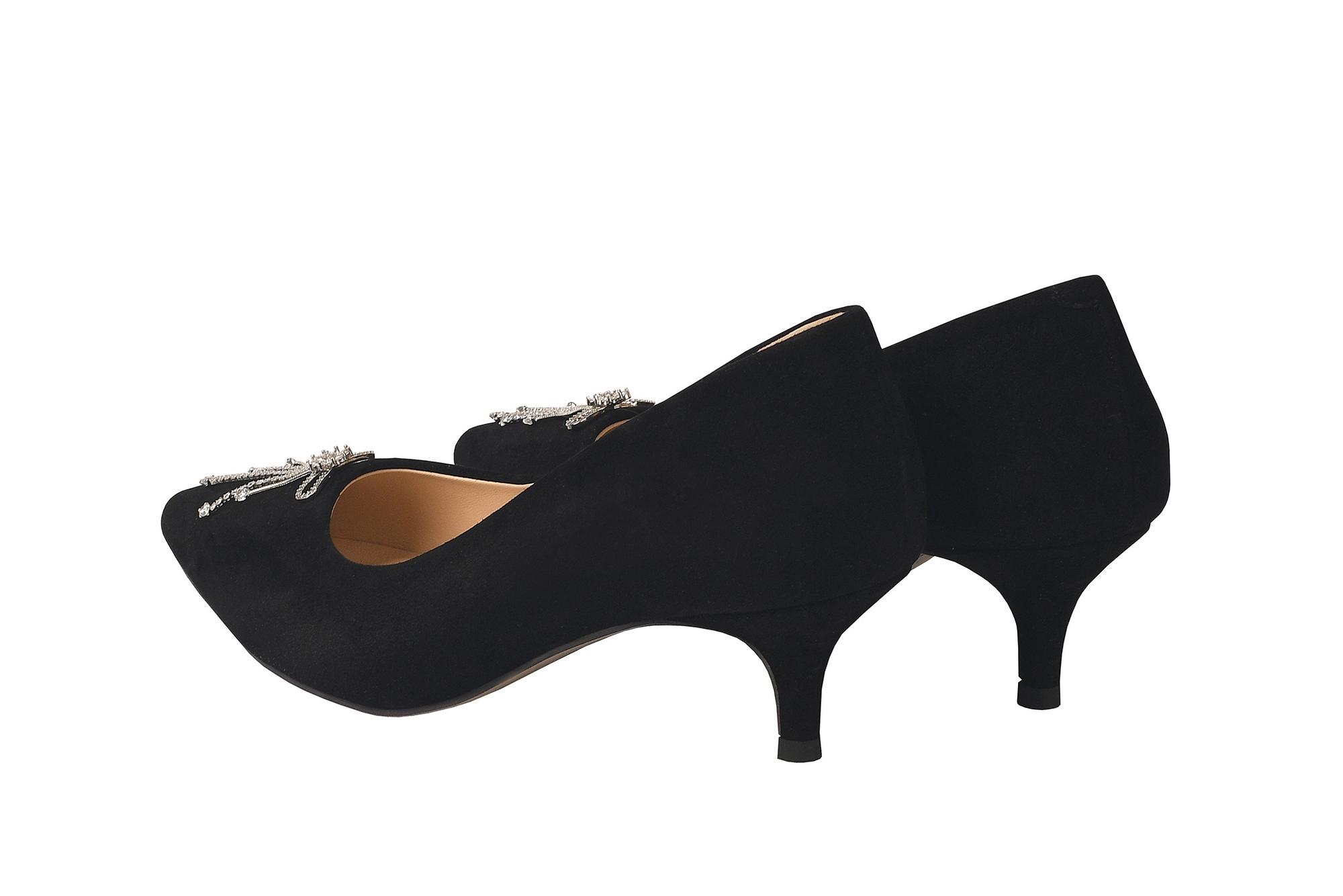 Туфли из замши черные "Мира" с брошью