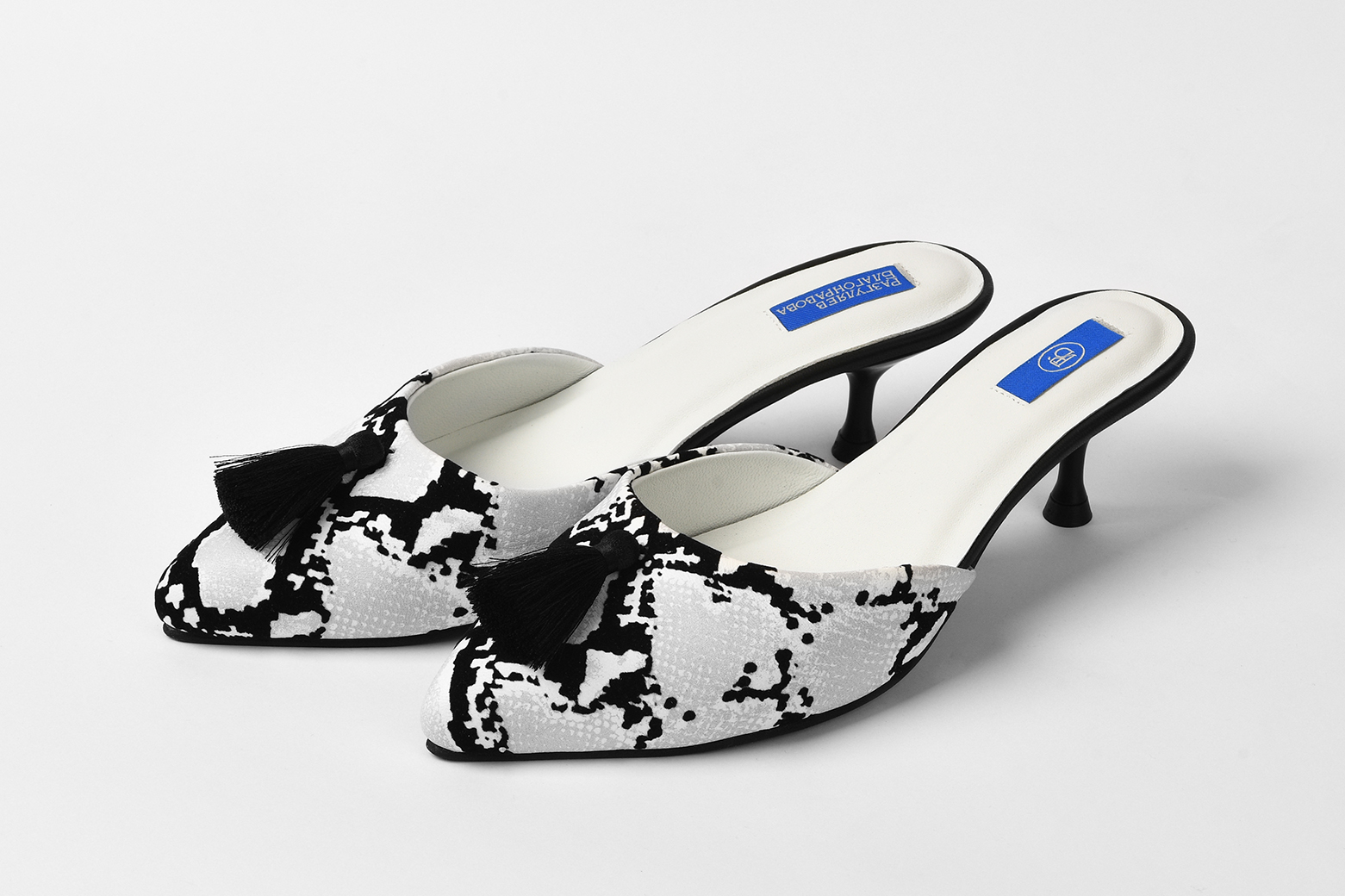 Мюли из натуральной кожи "Python Chic" с кисточкой