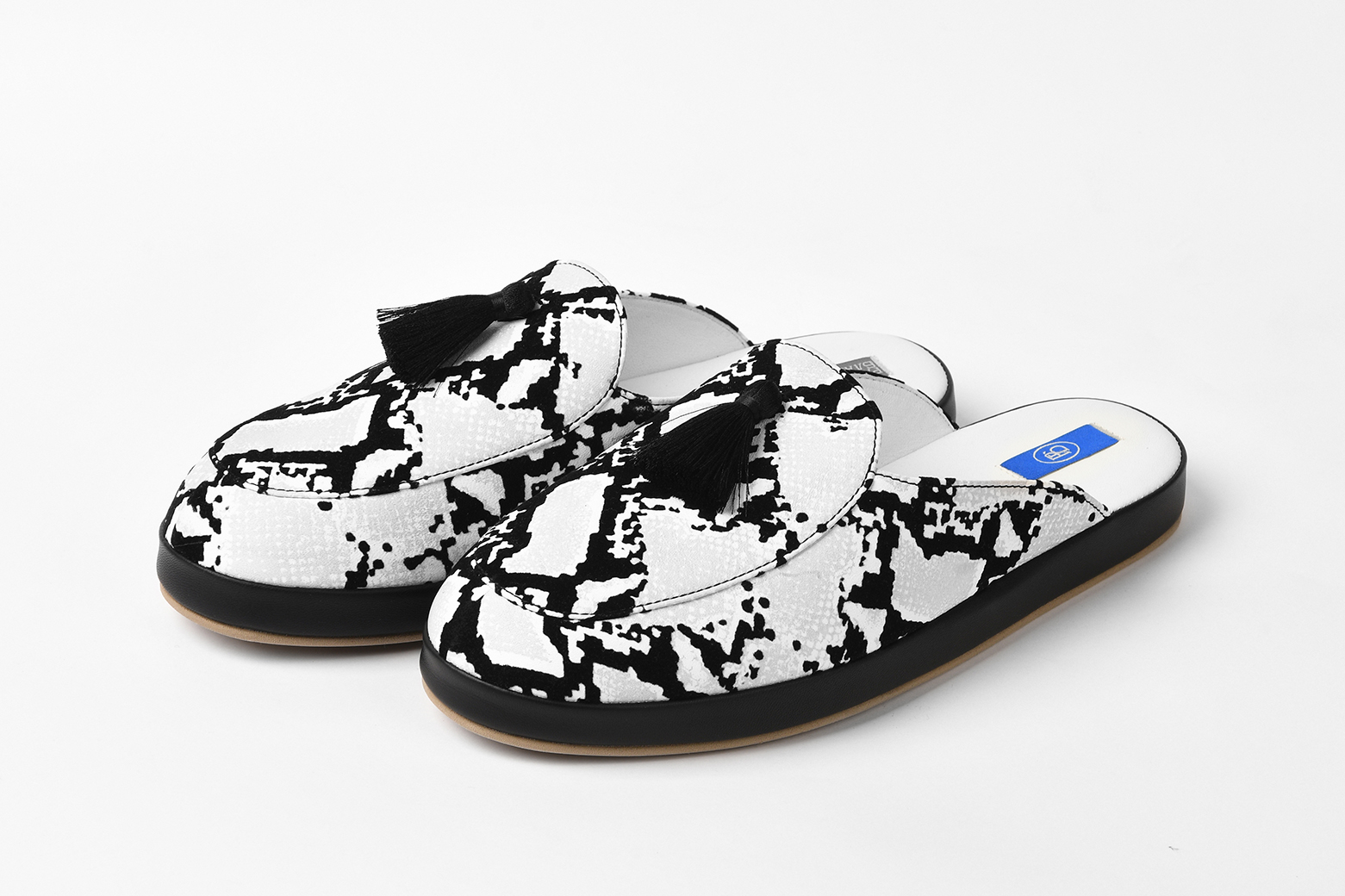 Женские клоги из кожи «Python Chic» с кистью