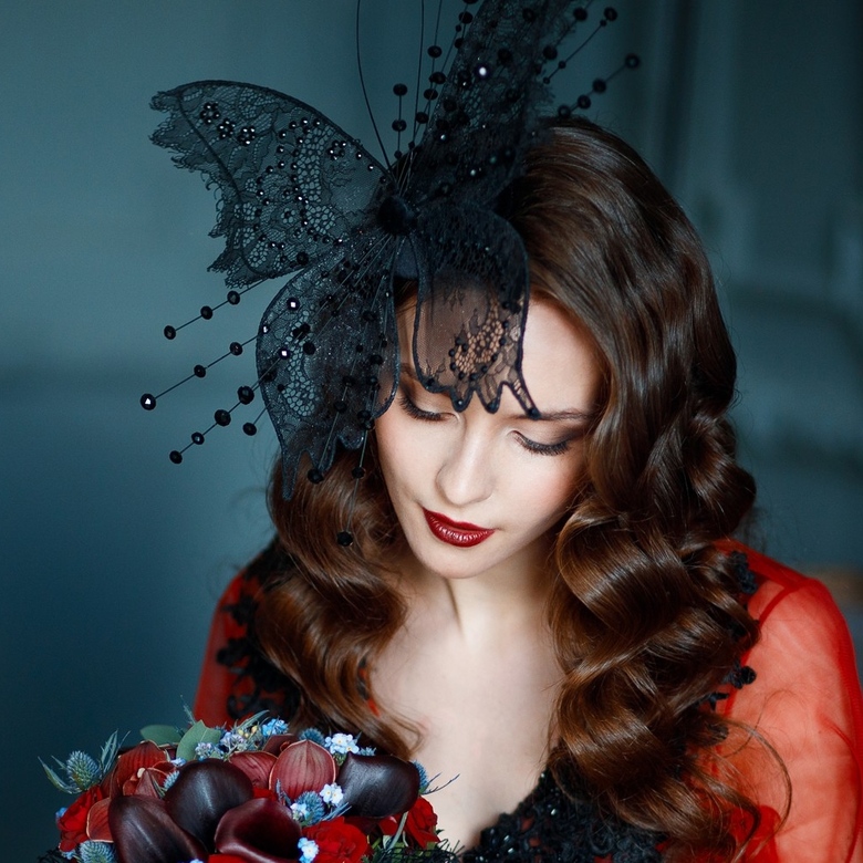 купить черную шляпку для скачек, шляпка в виде бабочки, дизайнерская вечерняя шляпка, Анна Андриенко, купить черную шляпку в москве, купить вечернюю шляпку в питере, шляпка для фотосессии, шляпка для праздника