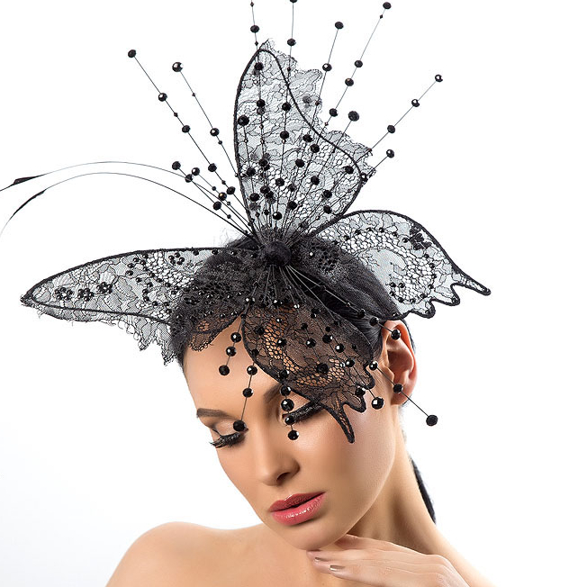 купить черную шляпку для скачек, шляпка в виде бабочки, дизайнерская вечерняя шляпка, Анна Андриенко, купить черную шляпку в москве, купить вечернюю шляпку в питере, шляпка для фотосессии, шляпка для праздника