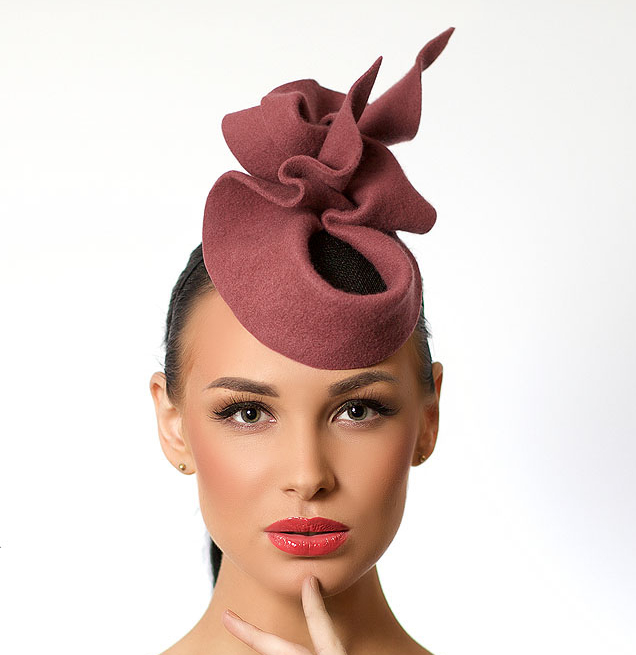 бледно-розовый, однотонный, купить вечернюю шляпку, купить шляпку, шляпка, вечерняя шляпка, шляпка с вуалью, шляпка для скачек, купить шляпку для скачек, дизайнерская шляпка, фетровая шляпка, шляпка из фетра, цвет розы, шляпка для фотосессии, Анна Андриенко, Anna Andrienko, hat, hats, millinery, котельная шляпка, стильная шляпка, шляпка для выхода, шляпка для праздника