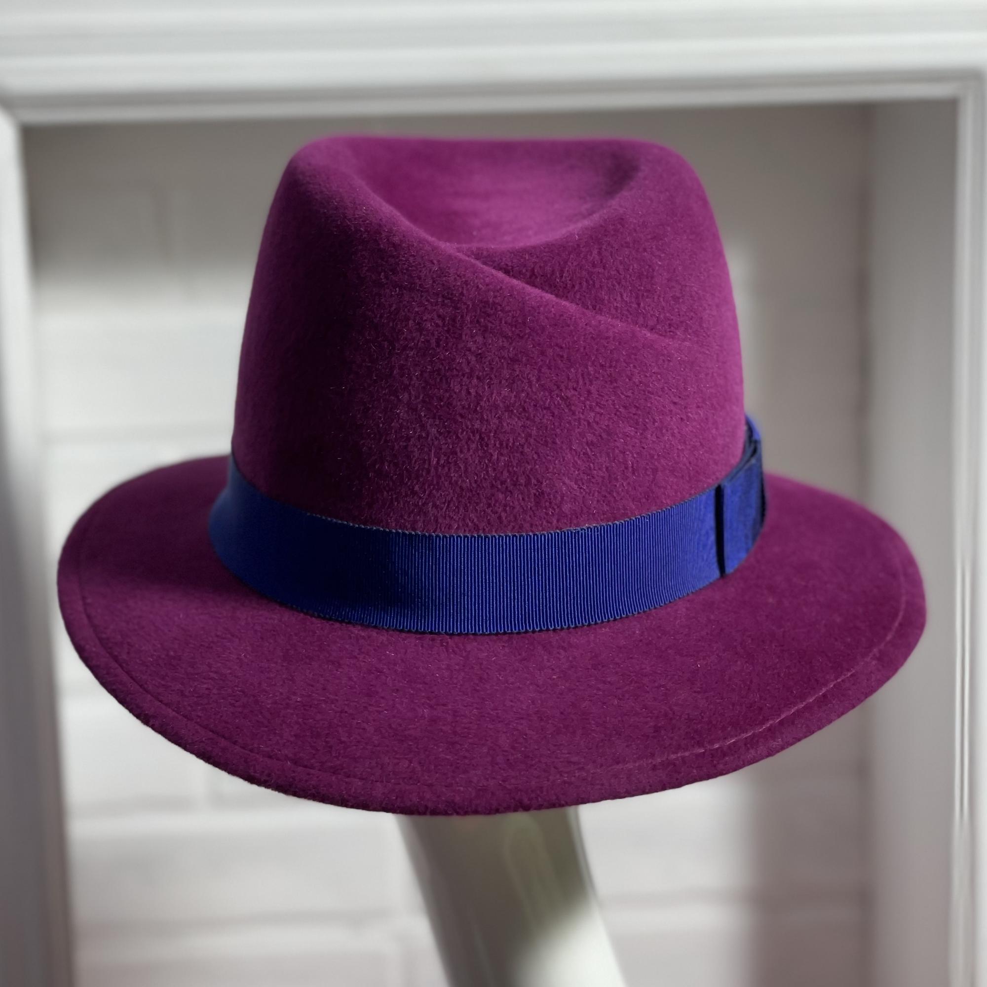 велюровая шляпа, шляпа с полями, женская шляпка, шляпка из велюра, осенняя шляпка, Анна Андриенко дизайнерские шляпы, купить шляпу в Спб, купить осеннюю шляпу Москве