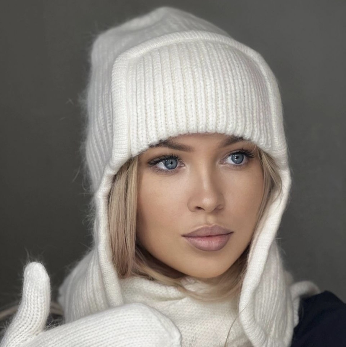 купить Комплект: шапка-ушанка + варежки +платок из Ангоры, белый в Спб