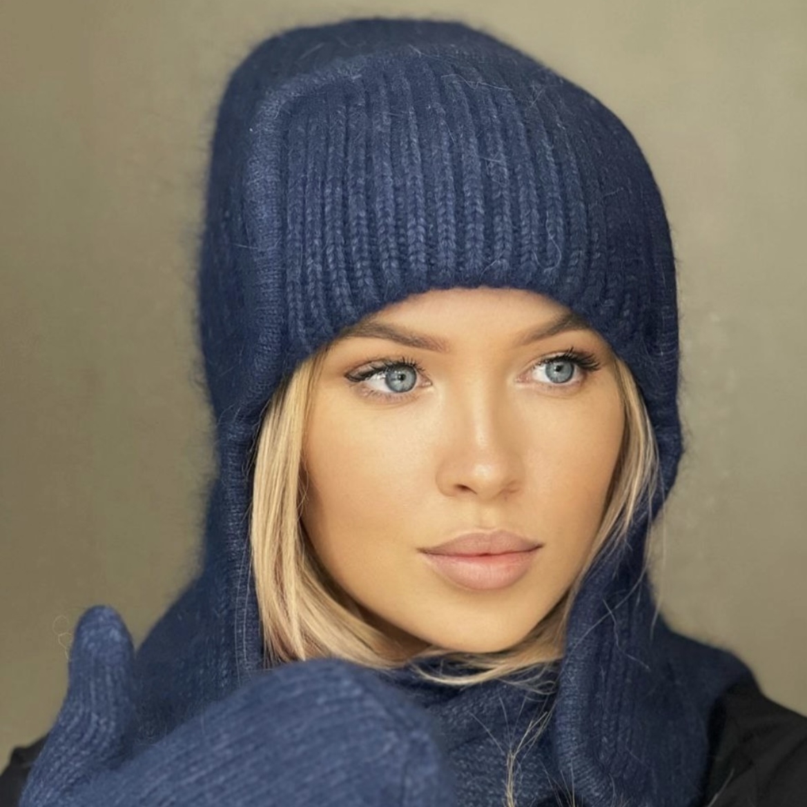 Комплект:шапка-ушанка + варежки +платок из Ангоры,синий купить Спб