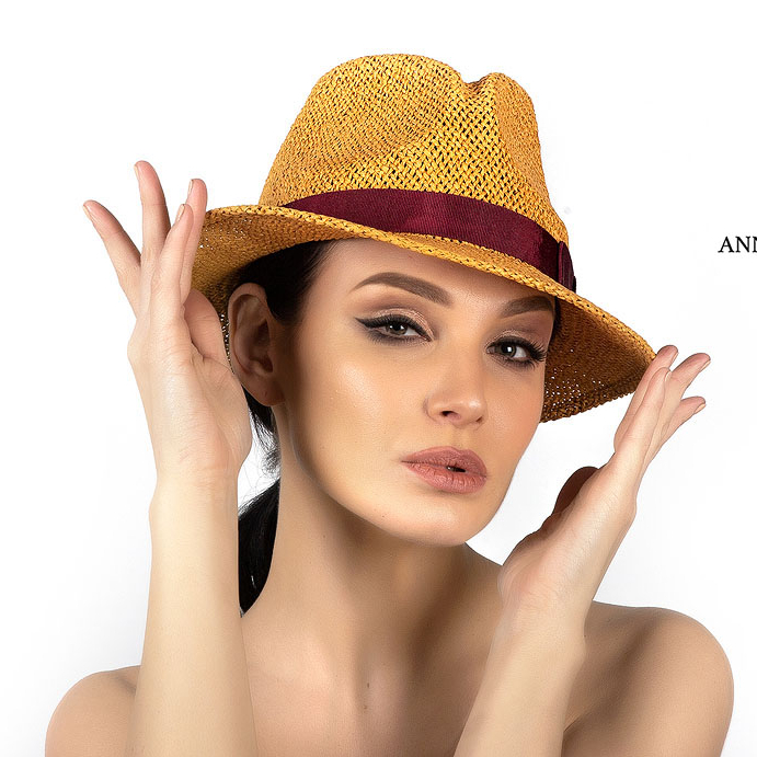 Летняя женская шляпа федора бежевая купить в Москве, шляпки Анна Андриенко СПб