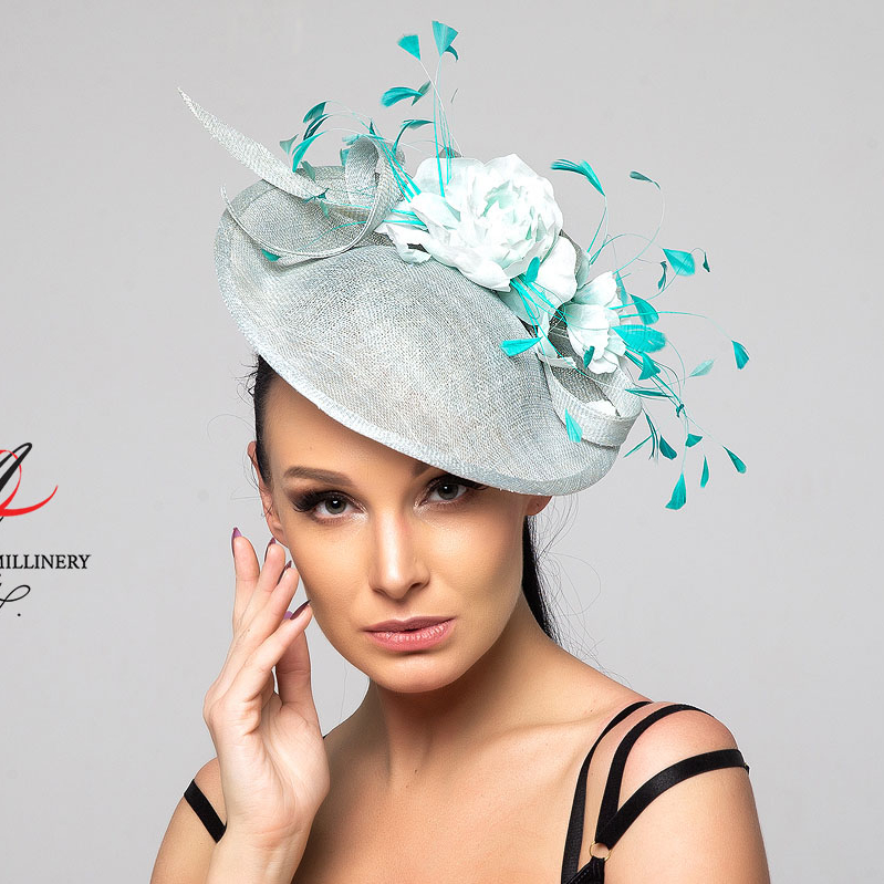 купить вечернюю шляпку из синамей в Спб, купить дизайнерскую шляпку для скачек в Москве