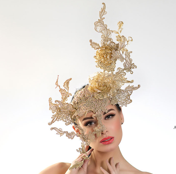 шляпа, черная шляпа, шляпа из кружева, кружевная шляпа, шляпа-маска, маска, вечерняя шляпка, шляпка для скачек, шляпка для фотосессии, ручная работа, дизайнерская шляпа, шляпа с цветами, шляпа с перьями, Анна Андриенко, Anna Andrienko, hats, hat, handmade, купить шляпу, шляпки в питере, шляпки спб, купить вечернюю шляпку, купить золотую шляпку, купить золотую маску