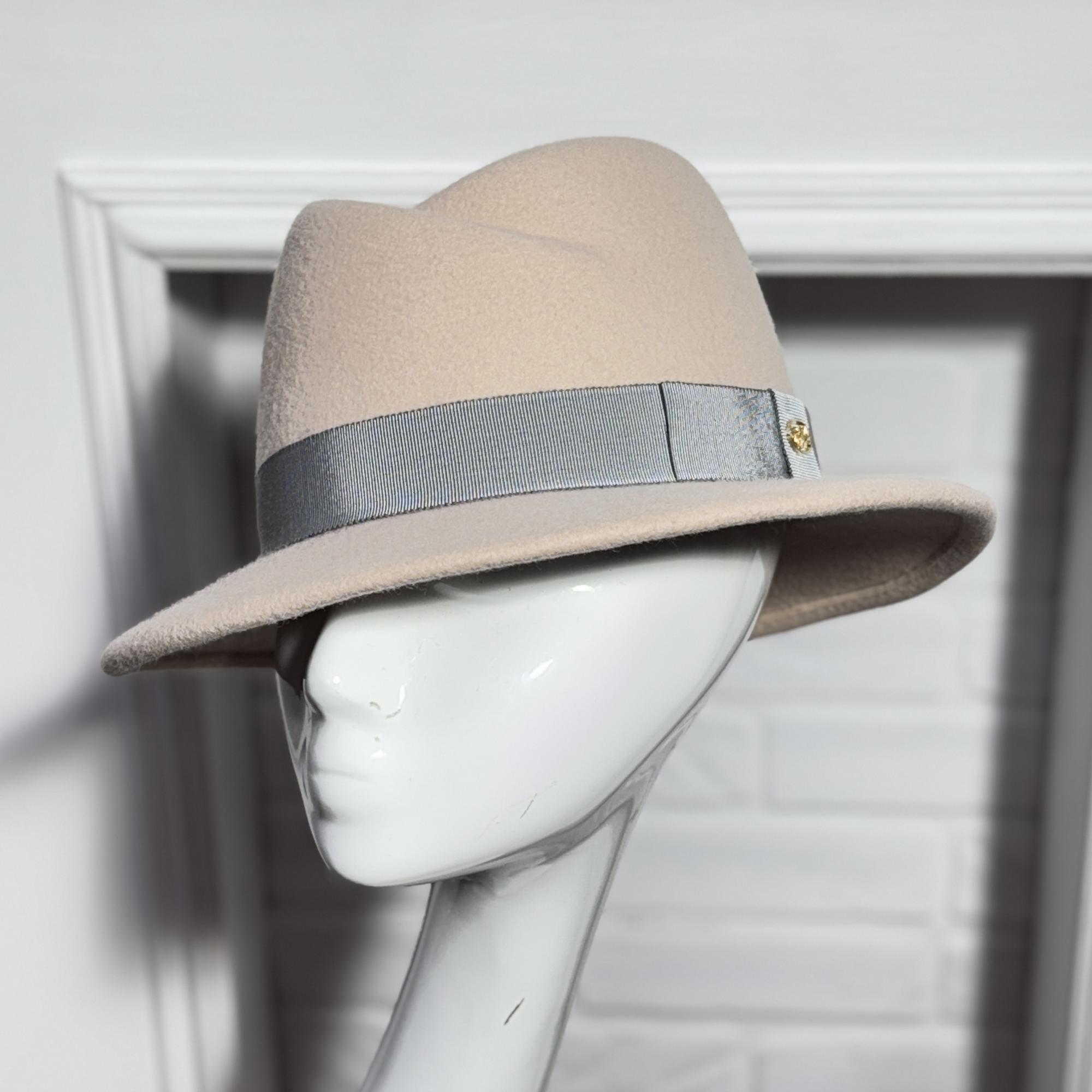 фетровая шляпа, шляпа из фетра, купить шляпу, классическая шляпа, Анна Андриенко, женская шляпа, осенняя шляпа, кремовая шляпа, зимняя шляпа, весенняя шляпа, шляпа с полями