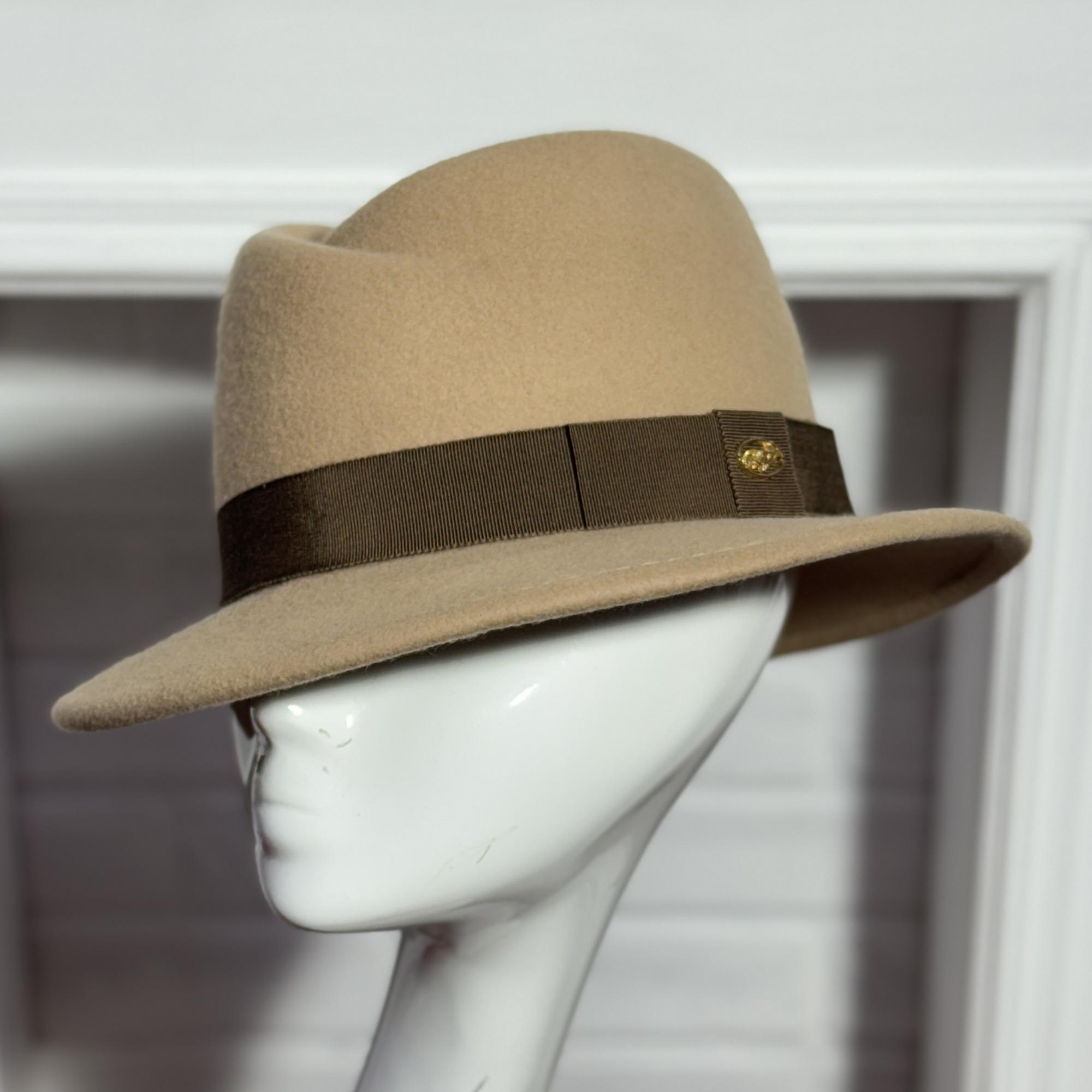 фетровая шляпа, шляпа из фетра, купить шляпу, классическая шляпа, Анна Андриенко, женская шляпа, осенняя шляпа, шляпа бежевого цвета, зимняя шляпа, весенняя шляпа, шляпа с полями