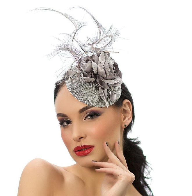 шляпка, купить шляпку, вечерняя шляпка, шляпка для скачек, шляпка для праздника, свадебная шляпка, шляпка таблетка, серая шляпка, серебряная шляпка, шляпка с вуалью, шляпка с цветами, шляпка с перьями, дизайнерская шляпка, Анна Андриенко