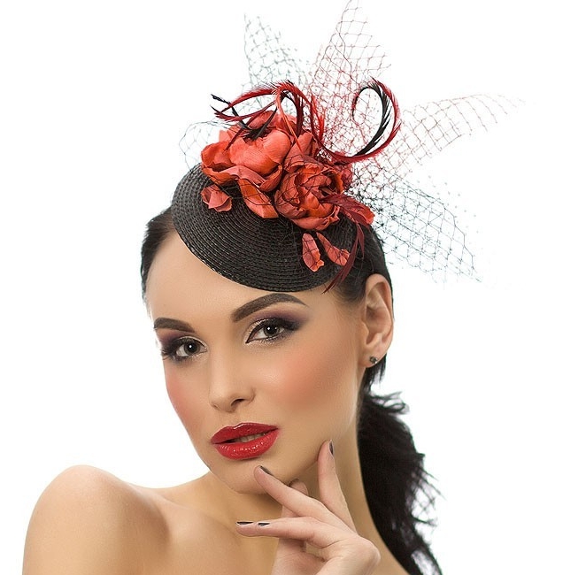 шляпка, купить шляпку, вечерняя шляпка, шляпка для скачек, шляпка для праздника, свадебная шляпка, шляпка таблетка, серая шляпка, серебряная шляпка, шляпка с вуалью, шляпка с цветами, шляпка с перьями, дизайнерская шляпка, Анна Андриенко
