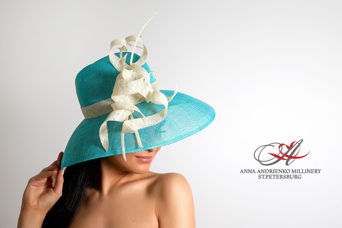 Әйелдер түрмесіндегі сексуалдық видео Күйеуі ваннада жатқанда, әйелі