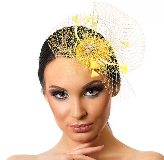 вечерняя шляпка, вуалетка, вечерняя вуалетка, вуалетка с цветами, вуалетка с перьями, розовая вуалетка, ручная работа, шелковые цветы, цветы в прическу, купить вуалетку, купить шляпку, Анна Андриенко, Anna Andrienko, millinery, купить желтую шляпку, купить желтую вуалетку,